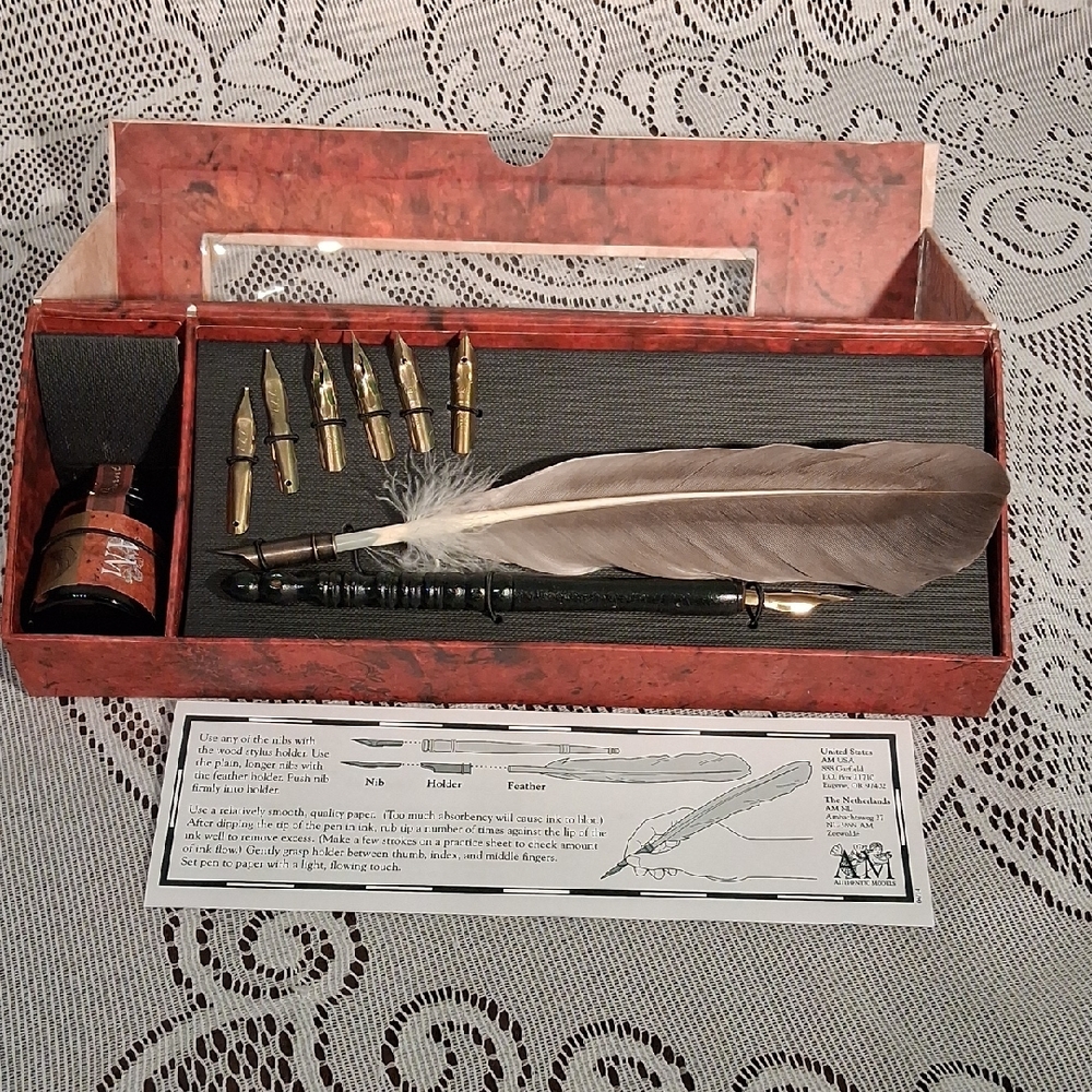 NEW! Elegant Feather Quill Pen Set with Ink -